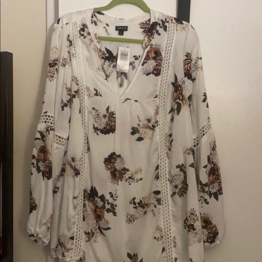 Torrid Boho floral blouse size 1, 1x 14-16